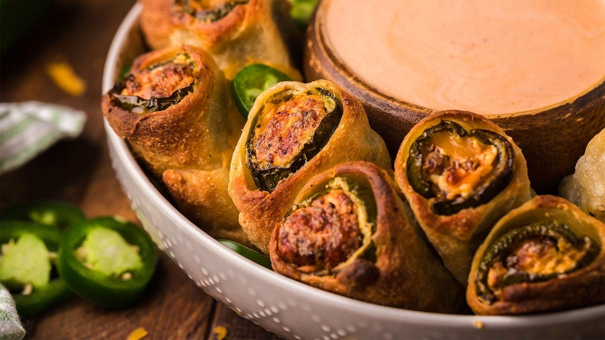 Pull-apart rolls with jalapeno and cheese filling.