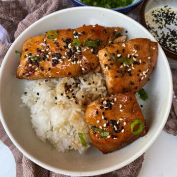 teriyaki salmon on rice