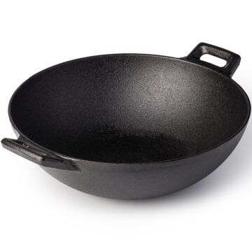 Cast Iron vs Carbon Steel Wok: Which One Is Better? - Sassy Chopsticks