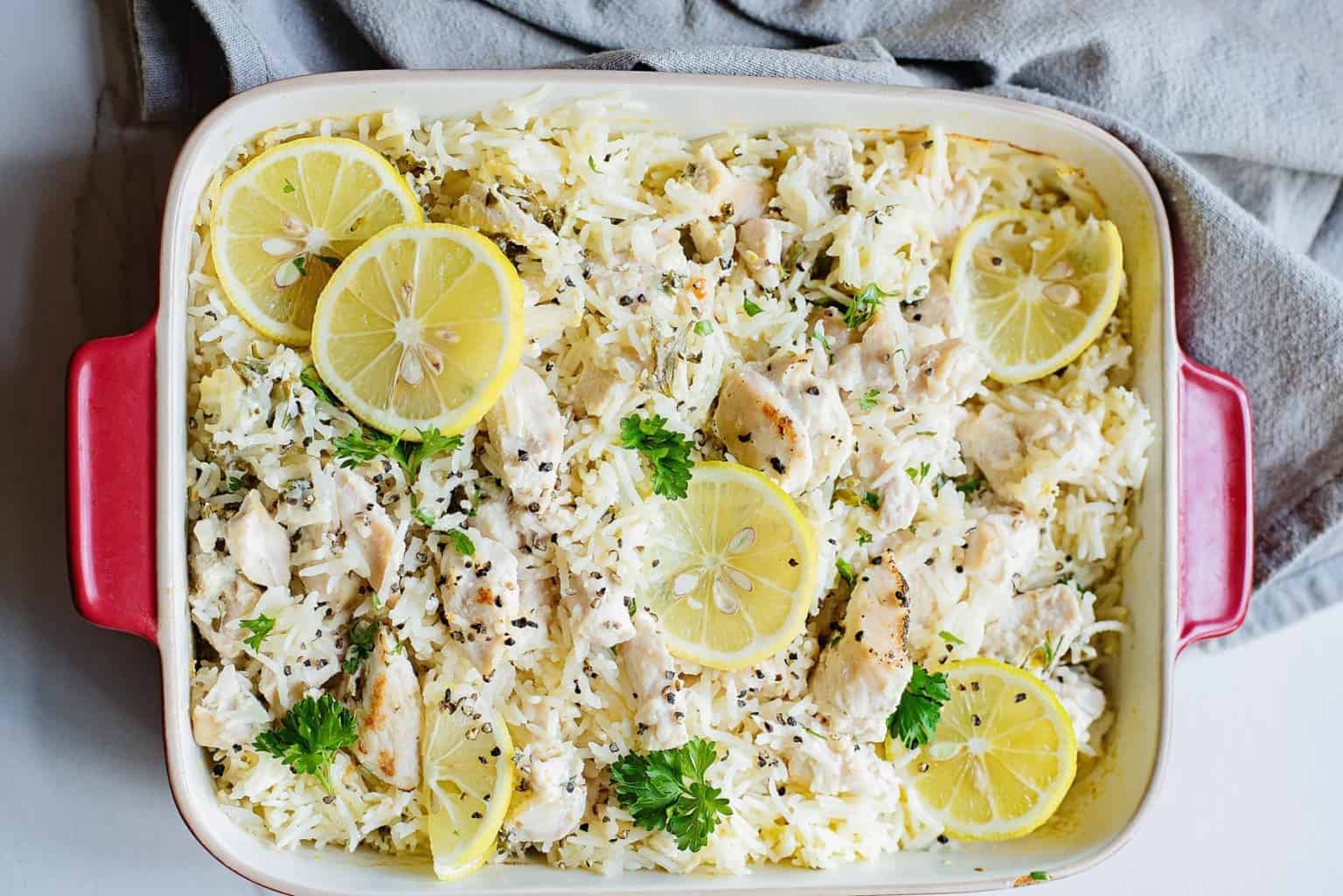Chicken and rice with lemon flavor.