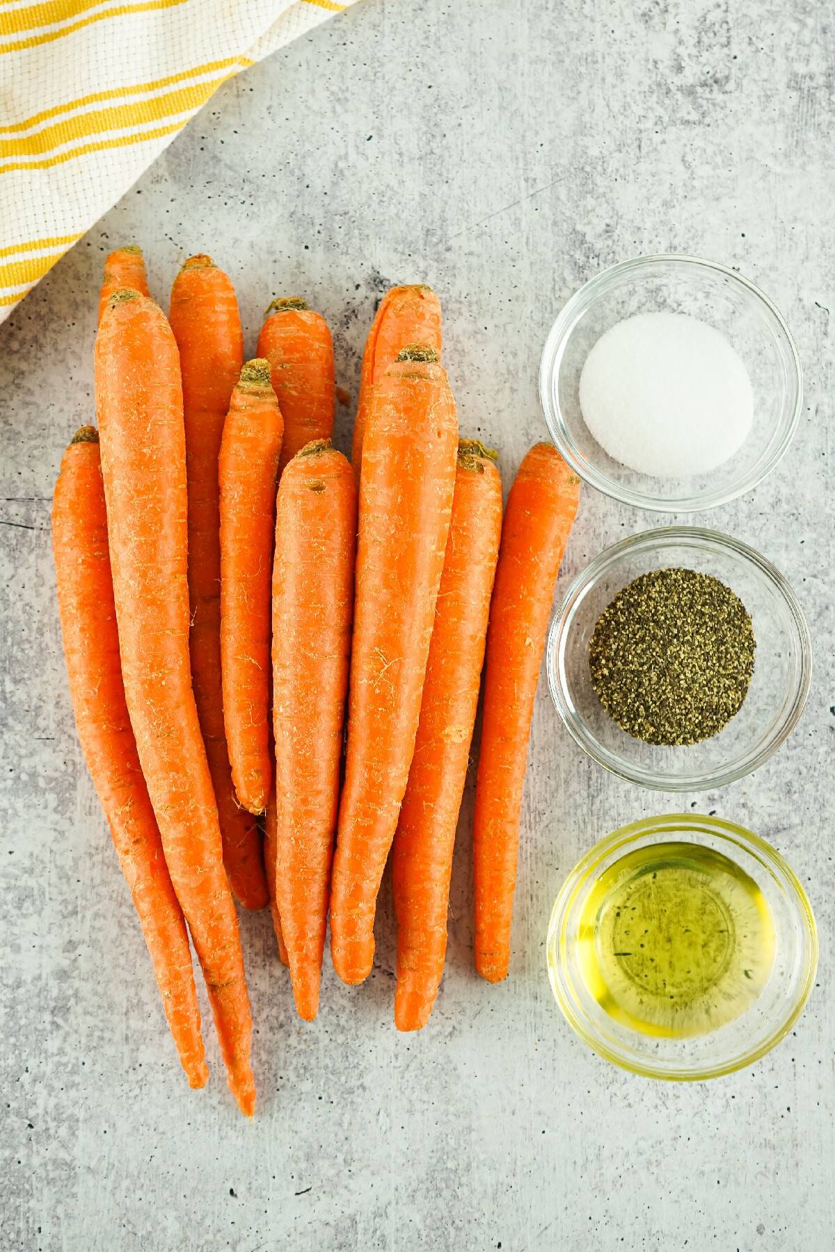 Air fryer carrots ingredients.