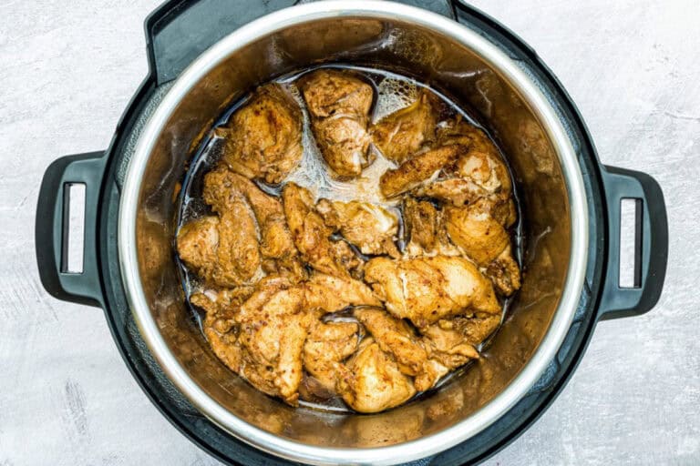Pulled chicken with smoky barbecue sauce.