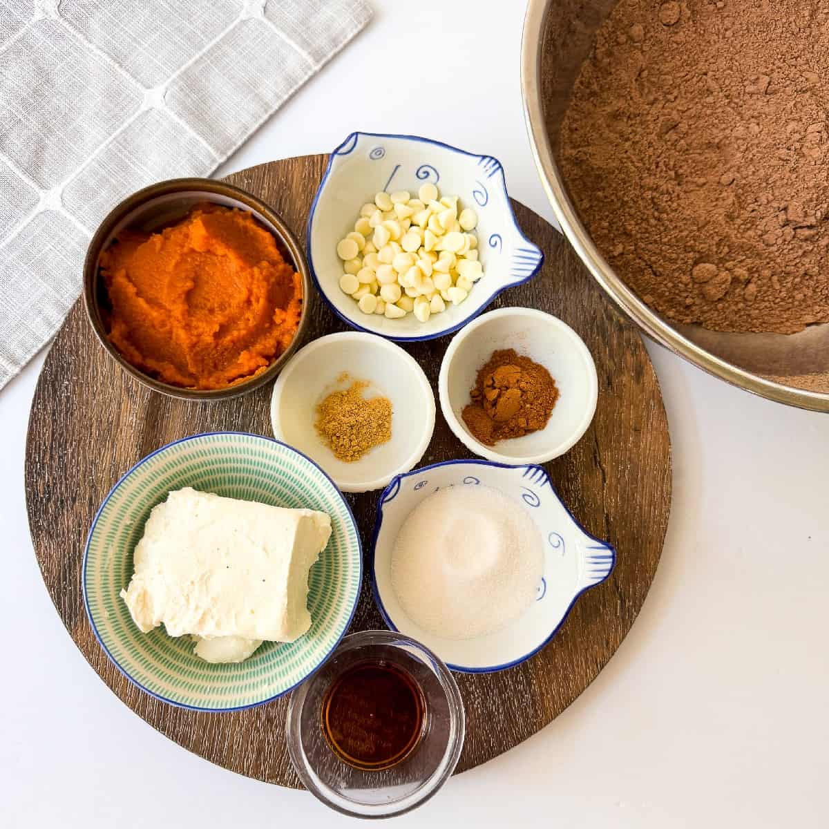 Pumpkin cheesecake brownies ingredients.