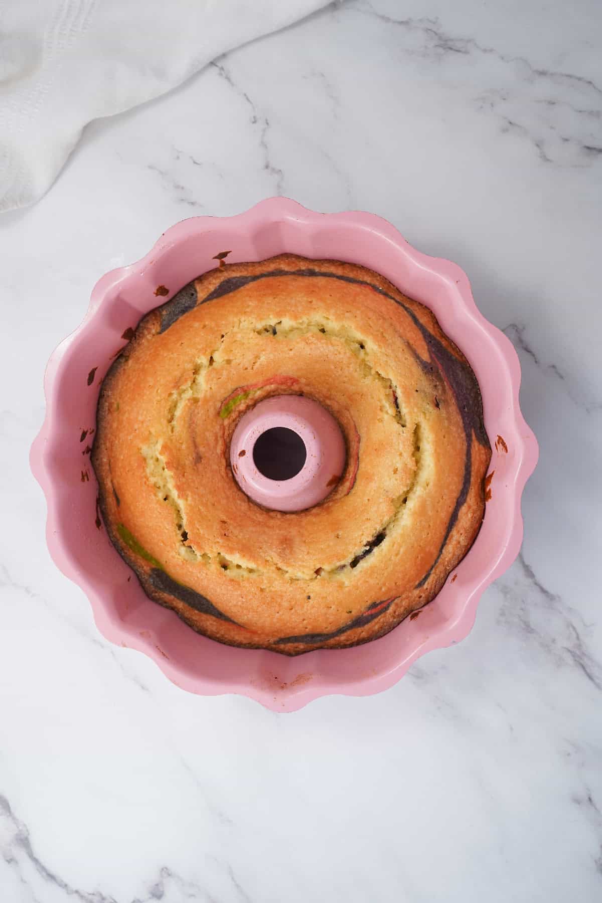 Freshly baked Easter bundt cake cooling in the pan.