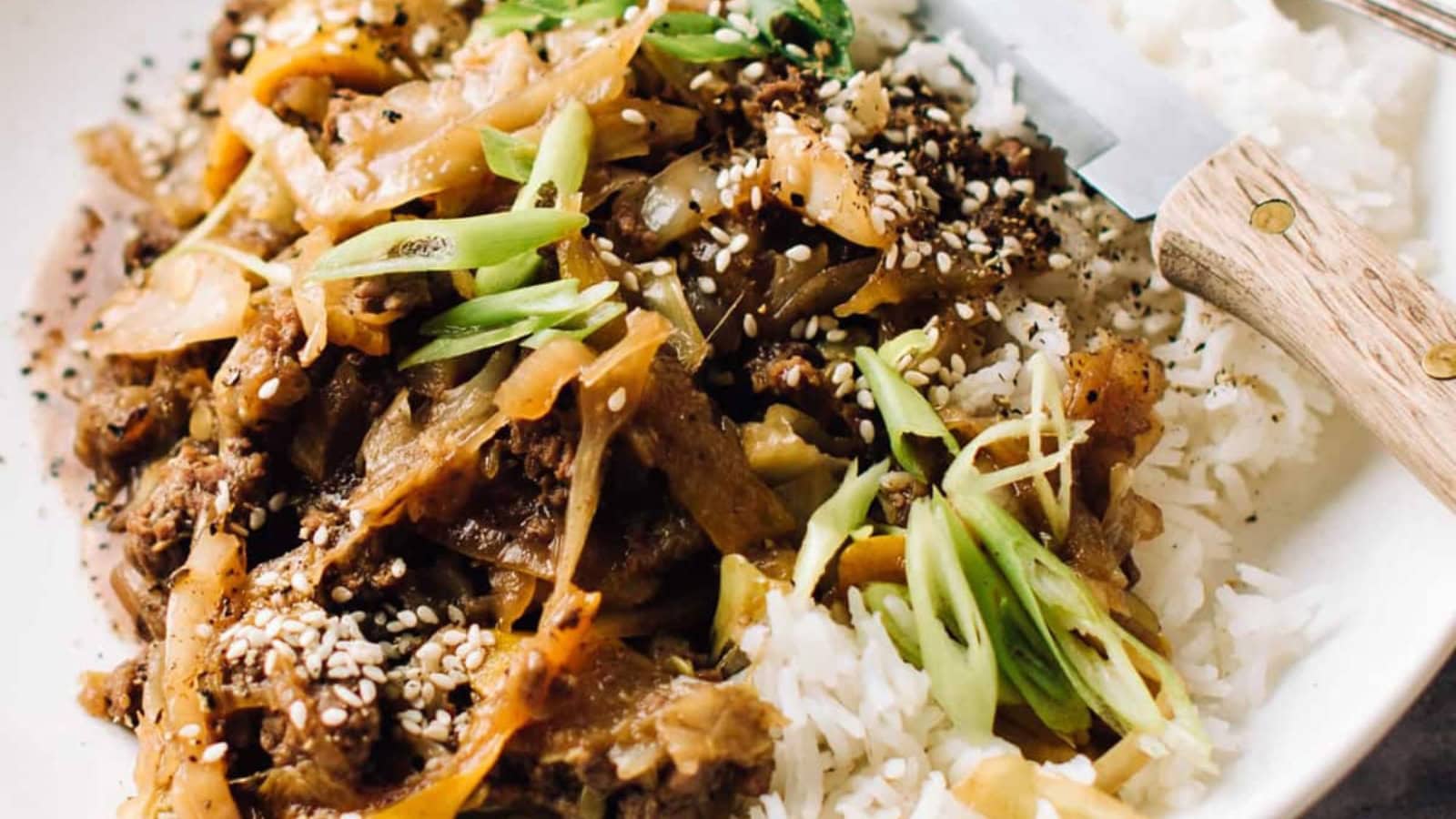 Ground beef stir fry cooked with crisp vegetables and flavorful sauce.